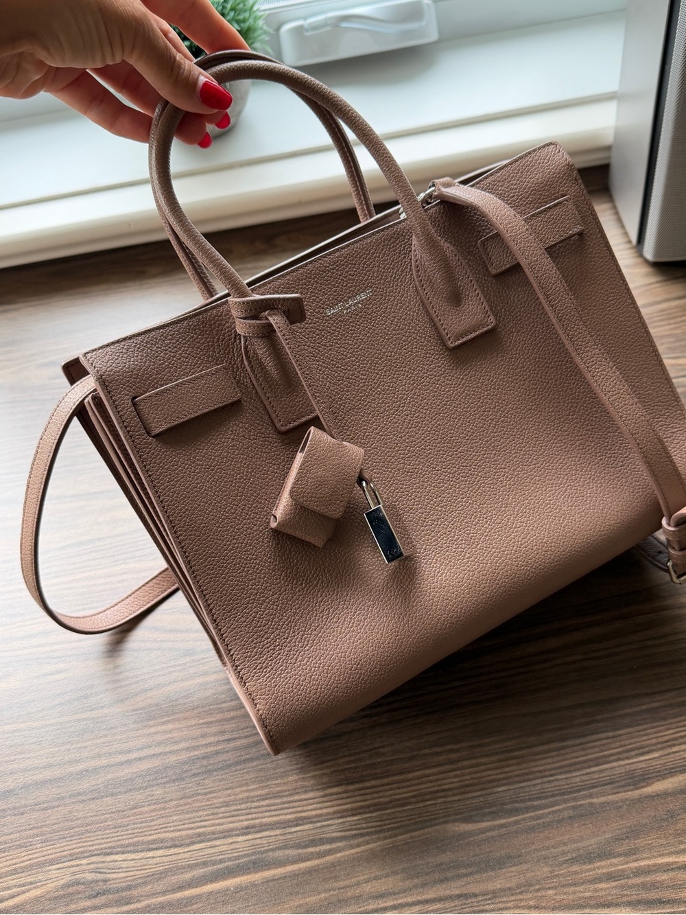 Saint Laurent Sac de Jour grained leather - Dusty Rose Taupe - Picture 9 of 15